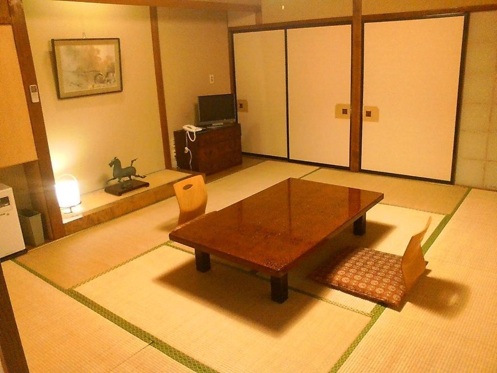 Chikuma Kamesei Ryokan חדר תמונה